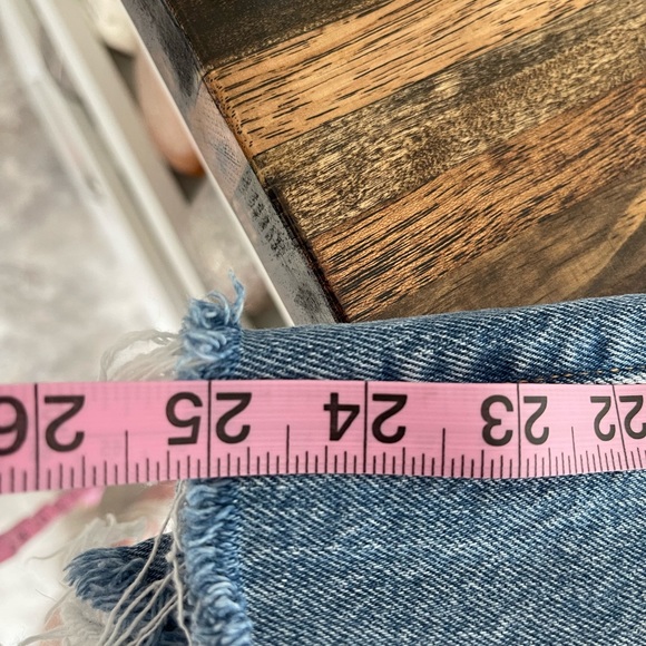 Levis Wedgie - Picture 9 of 10